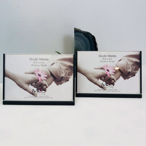 Studio Metals Set of Two 6 x 4 desk frames - Picture 8 of 16